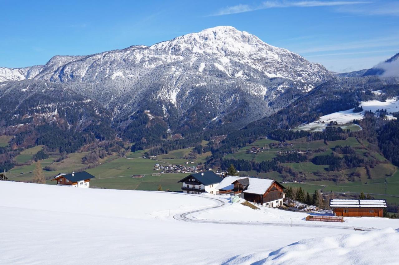 Maierlhof Villa ไอค์ ภายนอก รูปภาพ