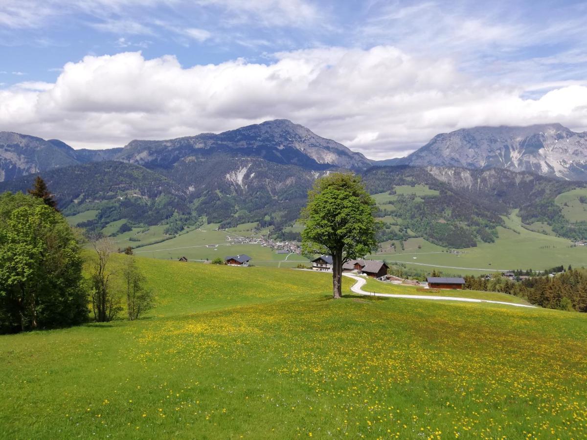 Maierlhof Villa ไอค์ ภายนอก รูปภาพ