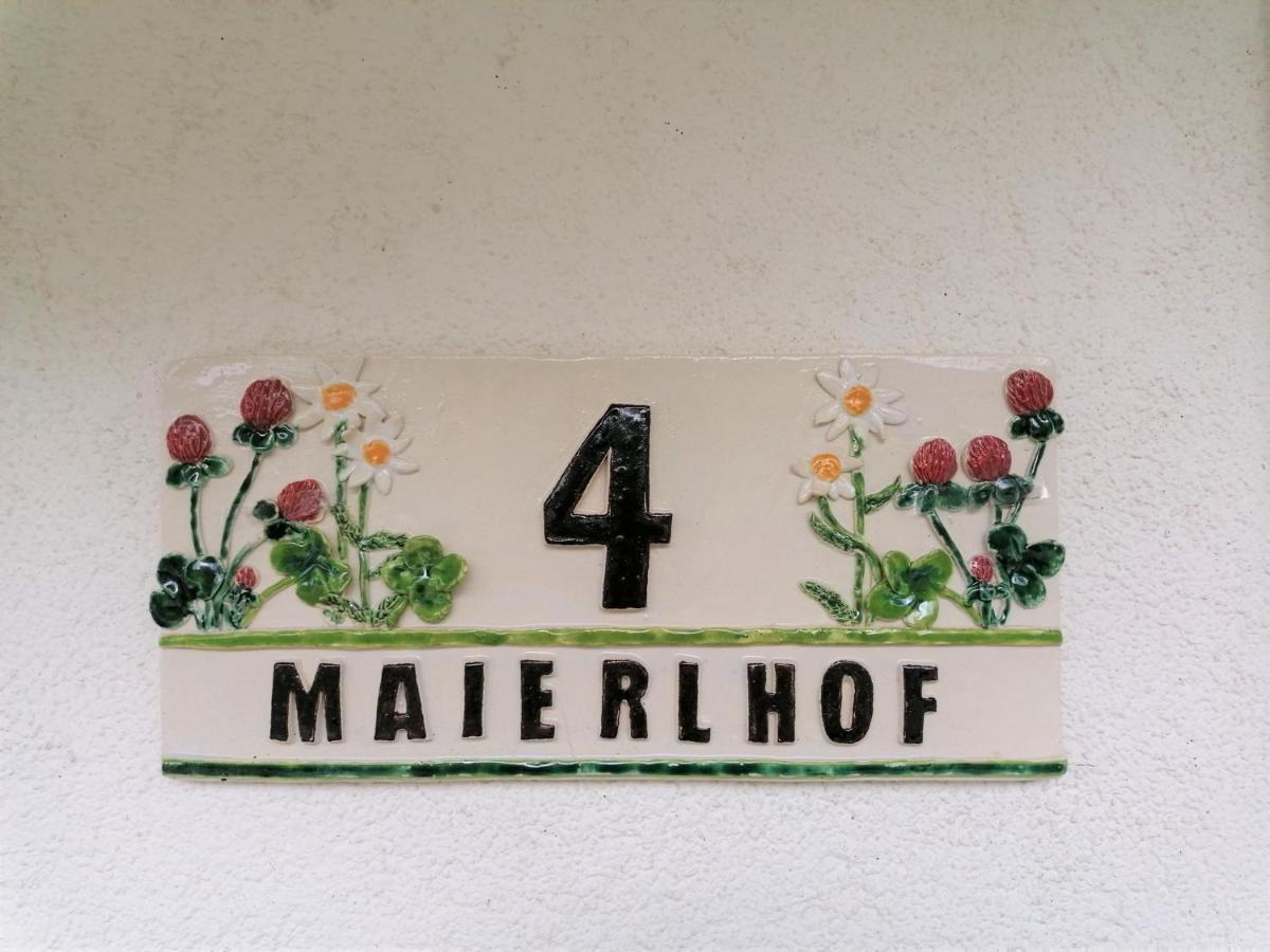 Maierlhof Villa ไอค์ ภายนอก รูปภาพ