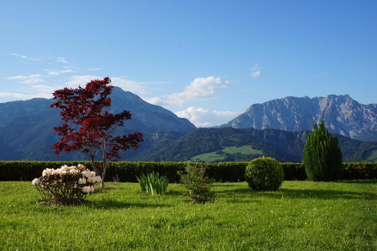 Maierlhof Villa ไอค์ ภายนอก รูปภาพ