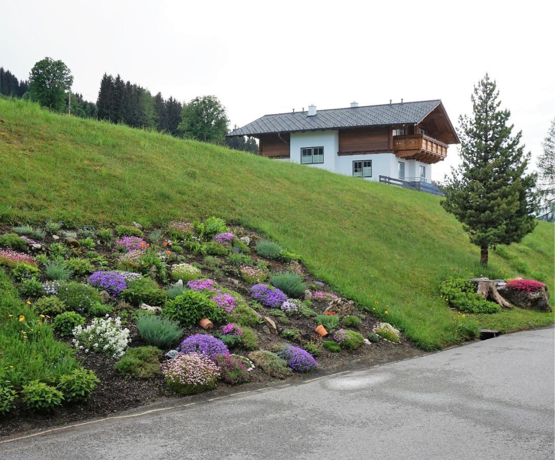 Maierlhof Villa ไอค์ ภายนอก รูปภาพ
